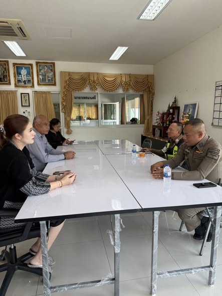 เทศบาลตำบลบ้านนา จับมือ สภ.บ้านนาเดิม หารือแนวทางติดตั้งสัญญาณไฟและปรับปรุงทางม้าลาย เพิ่มความปลอดภัยให้แก่ประชาชนในเขตพื้นที่
