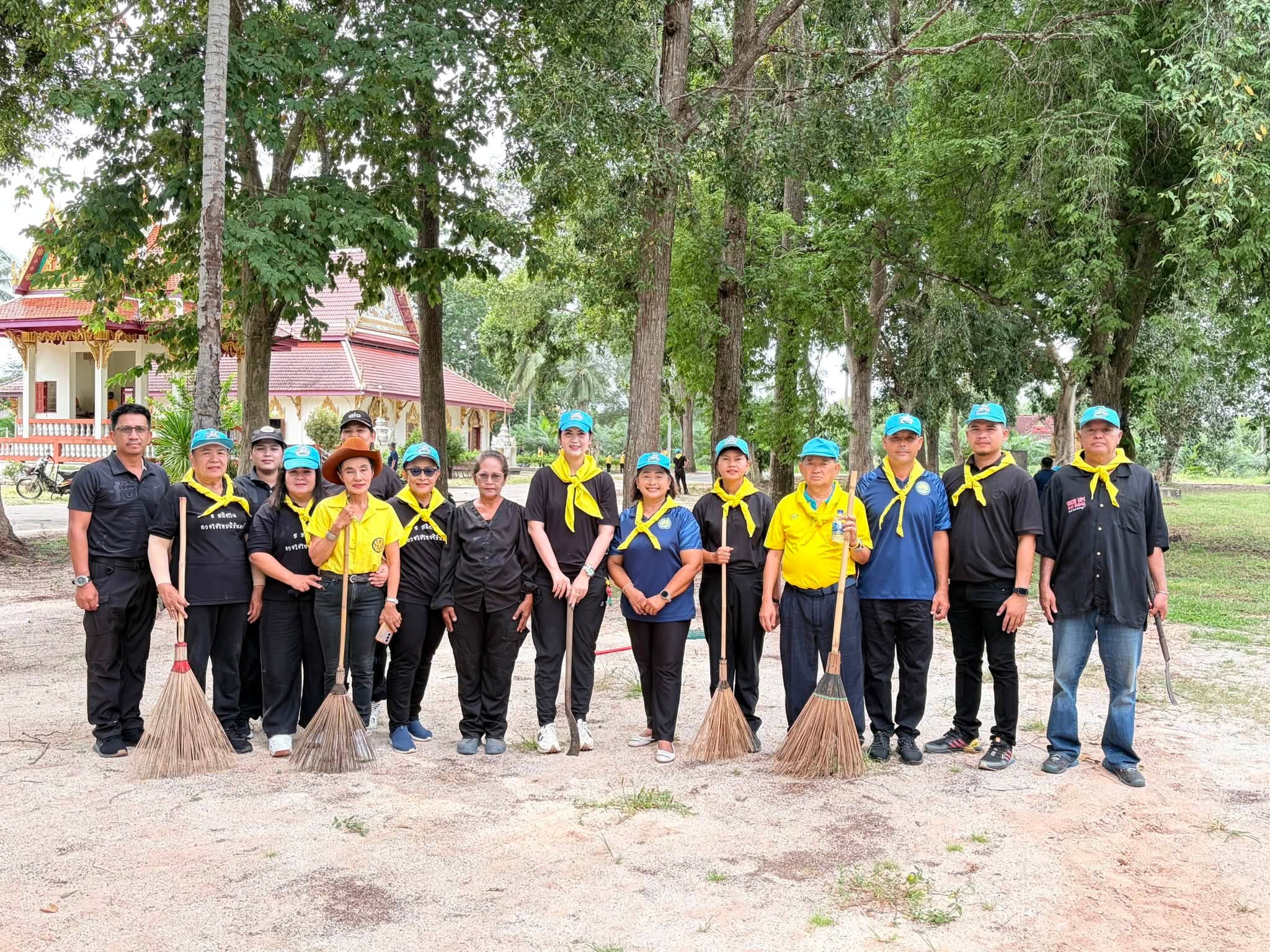 เทศบาลตำบลบ้านนา ร่วมกิจกรรม "รวมพลังสร้างสัปปายะสู่วัดด้วยวิถี ๕ส" (Big Cleaning Day) ณ วัดทองประธาน