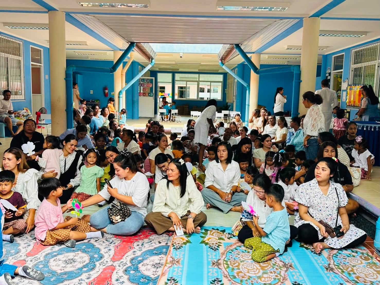 🩵"รักของแม่ยิ่งใหญ่ ดั่งต้นไม้ที่คอยแผ่กิ่งก้านสาขาให้ร่มเงา"🩵